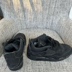Black Cat 4s