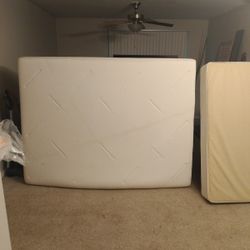 Queen Mattress And Box Spring 