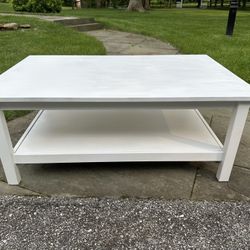 White 2-tier Wood Coffee Table