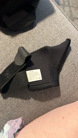 Thumb wristband