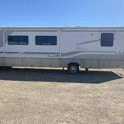 2002 winnebago adventurer
