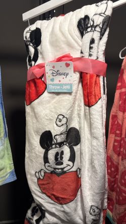 Mickey Throw