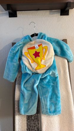 Halloween fits 2-4 years old
