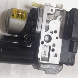 ABS Module / ABS Pump Assembly – OEM – Good Condition