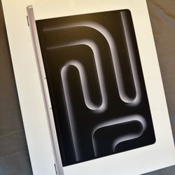 MacBook Pro 14 inch M5 24GB 1Tb