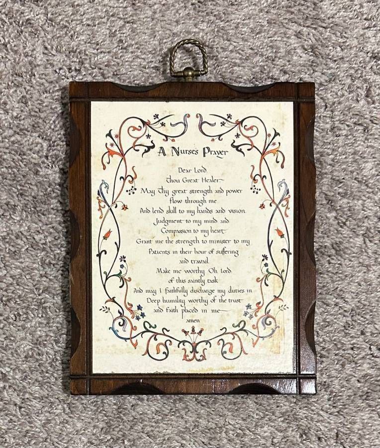 Vintage A Nurses Prayer Wooden Wall Plaque Art Home Decor