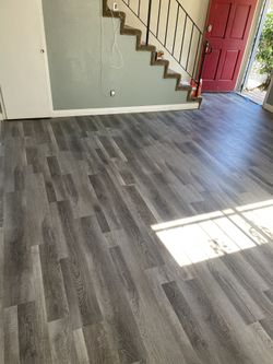 Laminate & Vinyl Flooring