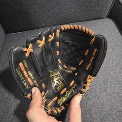 Children's T-ball Glove For Right Hand Throwing