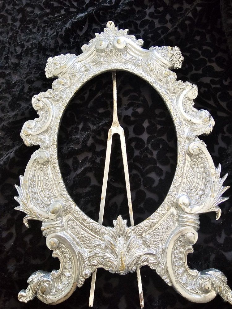 $125.00 - 15" Antique Solid Brass Picture Frame (Painted In Silver!) 15"x10"/Easel Stand/Missing Glass Center - Lowest Price!