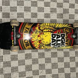 Anti Hero Skateboard