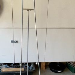 Heavy Duty Metal Easel Silver Stand