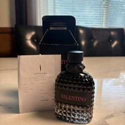 Valentino Cologne
