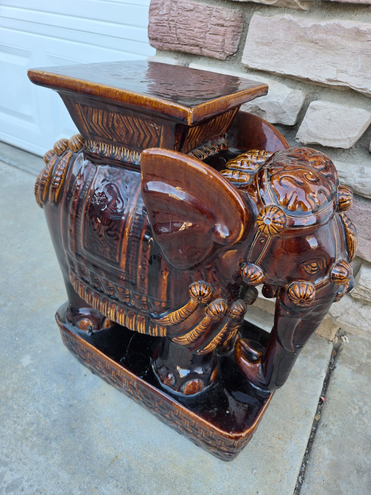 Antiqye Heavy Elephant