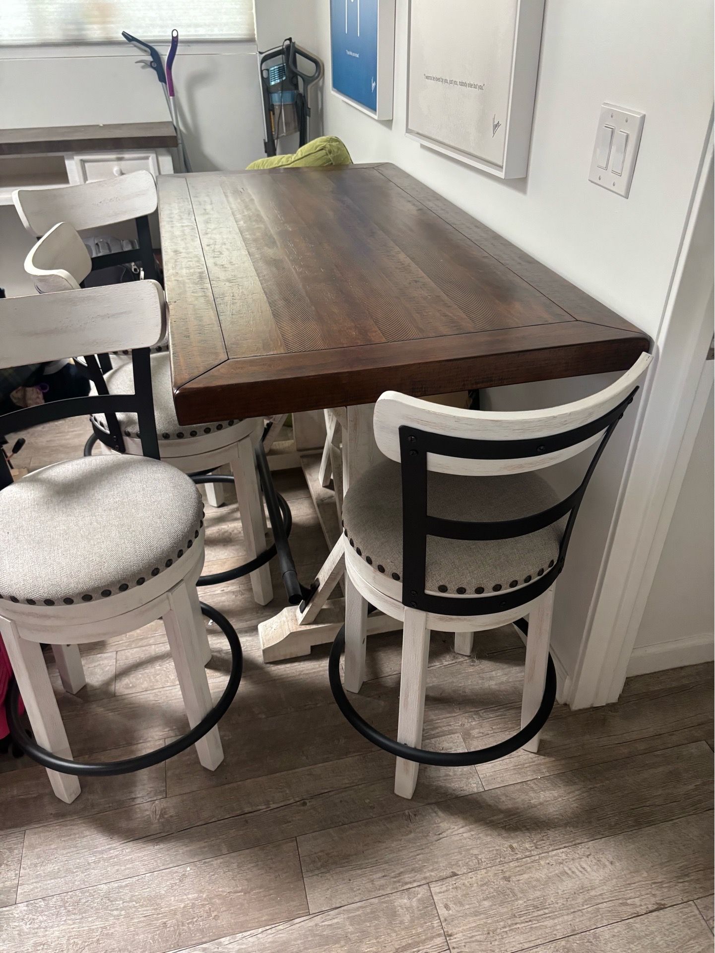 Table and 4 Chairs