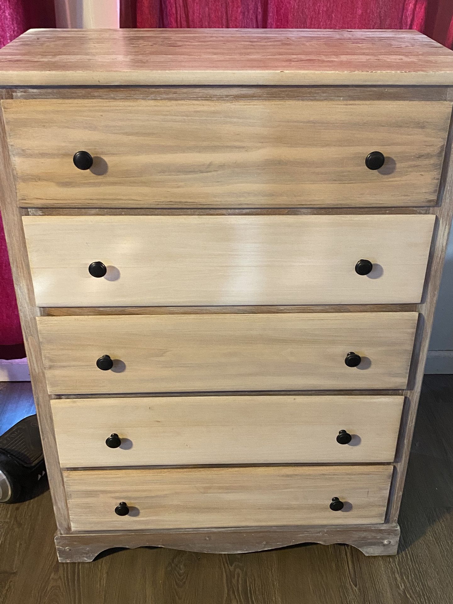 Dresser