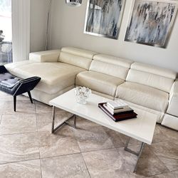White Coffee Table W/metal Legs