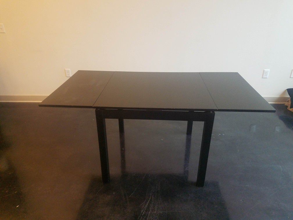 IKEA BJURSTA Extendable table black