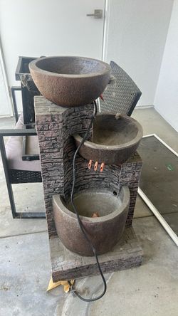 Working water fountain