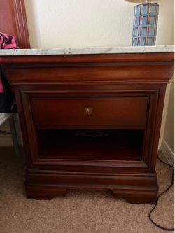 Bedroom set