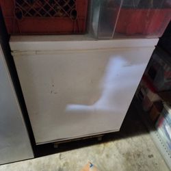 Chest Freezer 