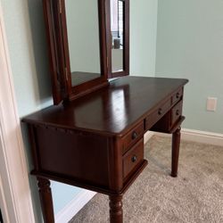 Make-Up Table & Mirror