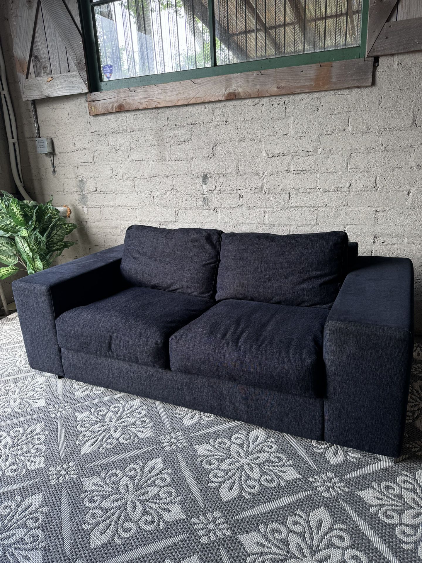 BoConcept Modern 2 Seat Loveseat Sofa (Delivery Available)