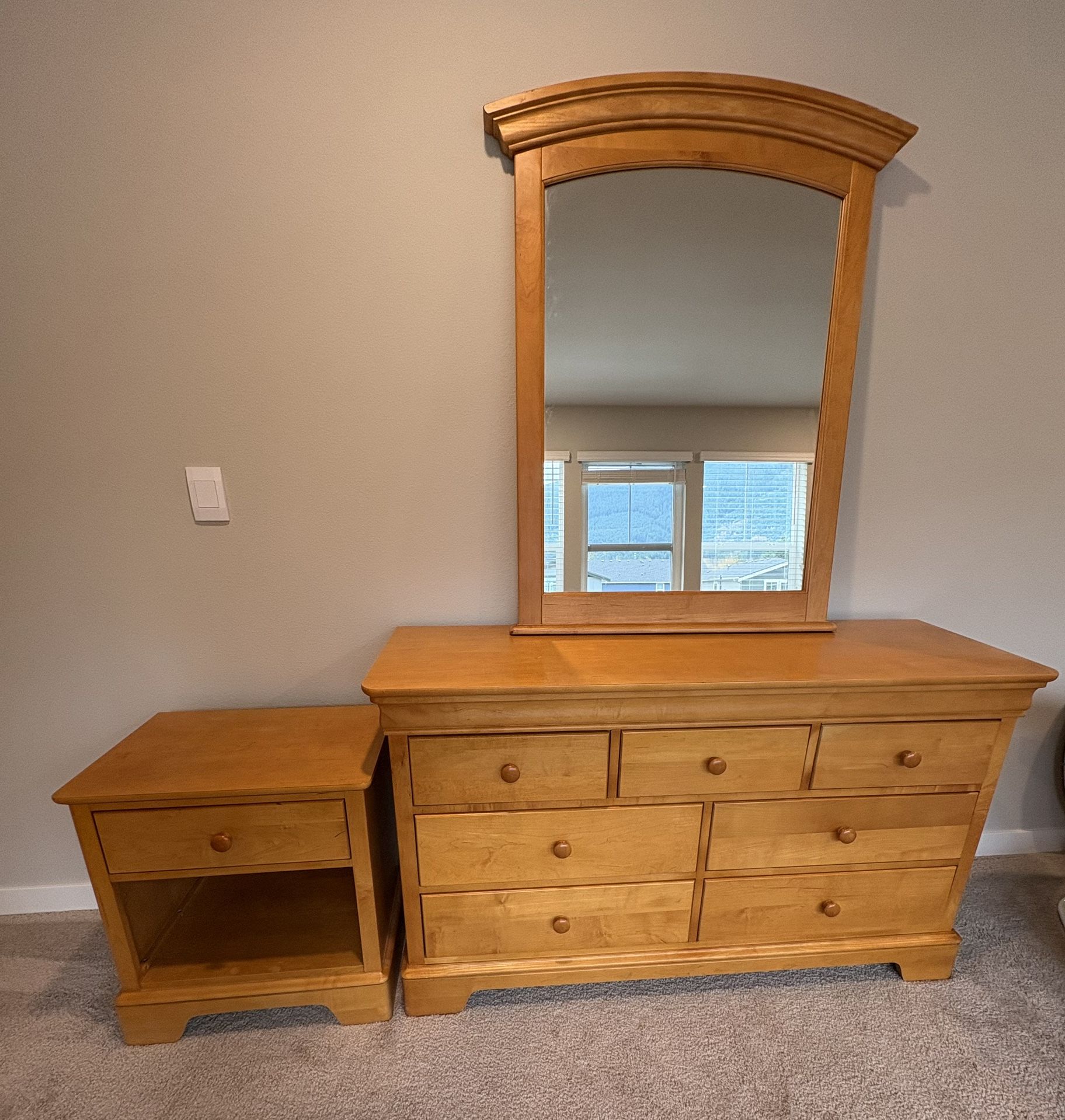 Maple Bedroom Set