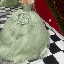 Pastel Green Quince Dress