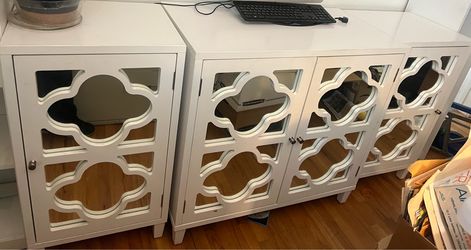Buffet cabinets