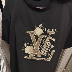 Women’s T-Shirt Fits Large To 2X