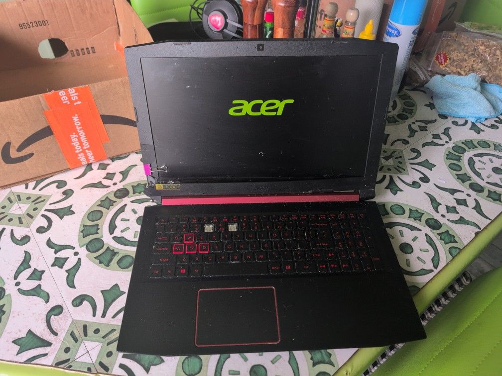 Acer Nitro 5 Gaming Laptop (Used And Damaged))