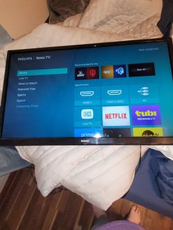 32in Roku TV With Remote