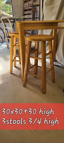 BUTCHER BLOCK TABLE+3  STOOLS 3/4  HIGH