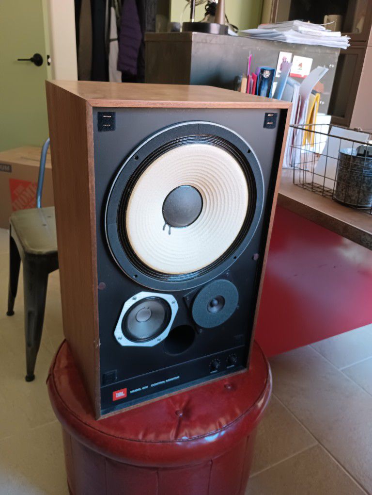 Diskurs Jonglere kulhydrat JBL 4311 Speaker Set, for Sale in Tucson, AZ - OfferUp