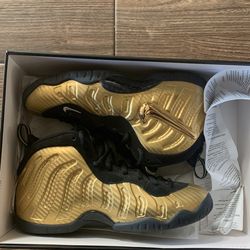 Gold Foams Size 6y Condo 9/10 $95