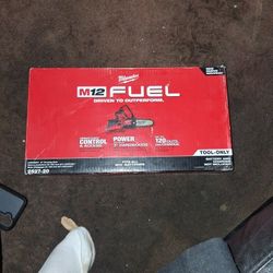 Milwaukee  Powered Chainsaw Tool Only needs Battery 