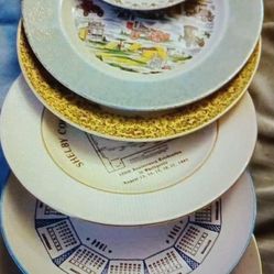 🩷 6 Plates Pick Up Still Available 