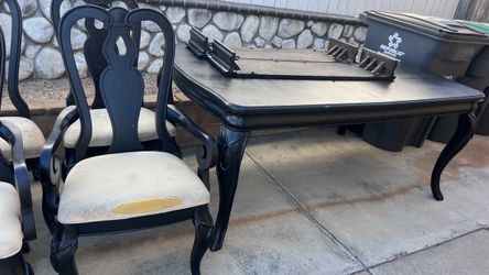 Black Queen Anne Dining Table and Chairs