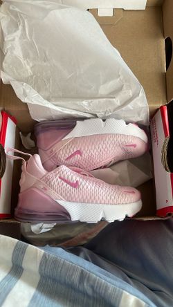 Pink Nike 5c