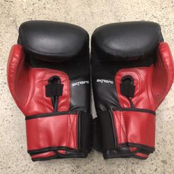 Boxing Gloves 