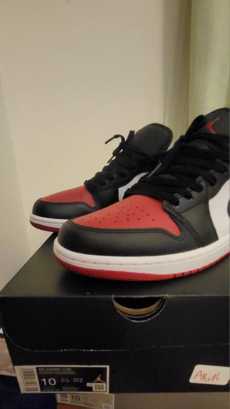 Jordan AJ 1 Low