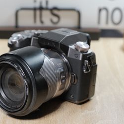 Panasonic Lumix G7 Mirrorless Camera