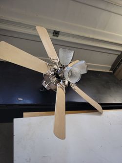 Ceiling fan