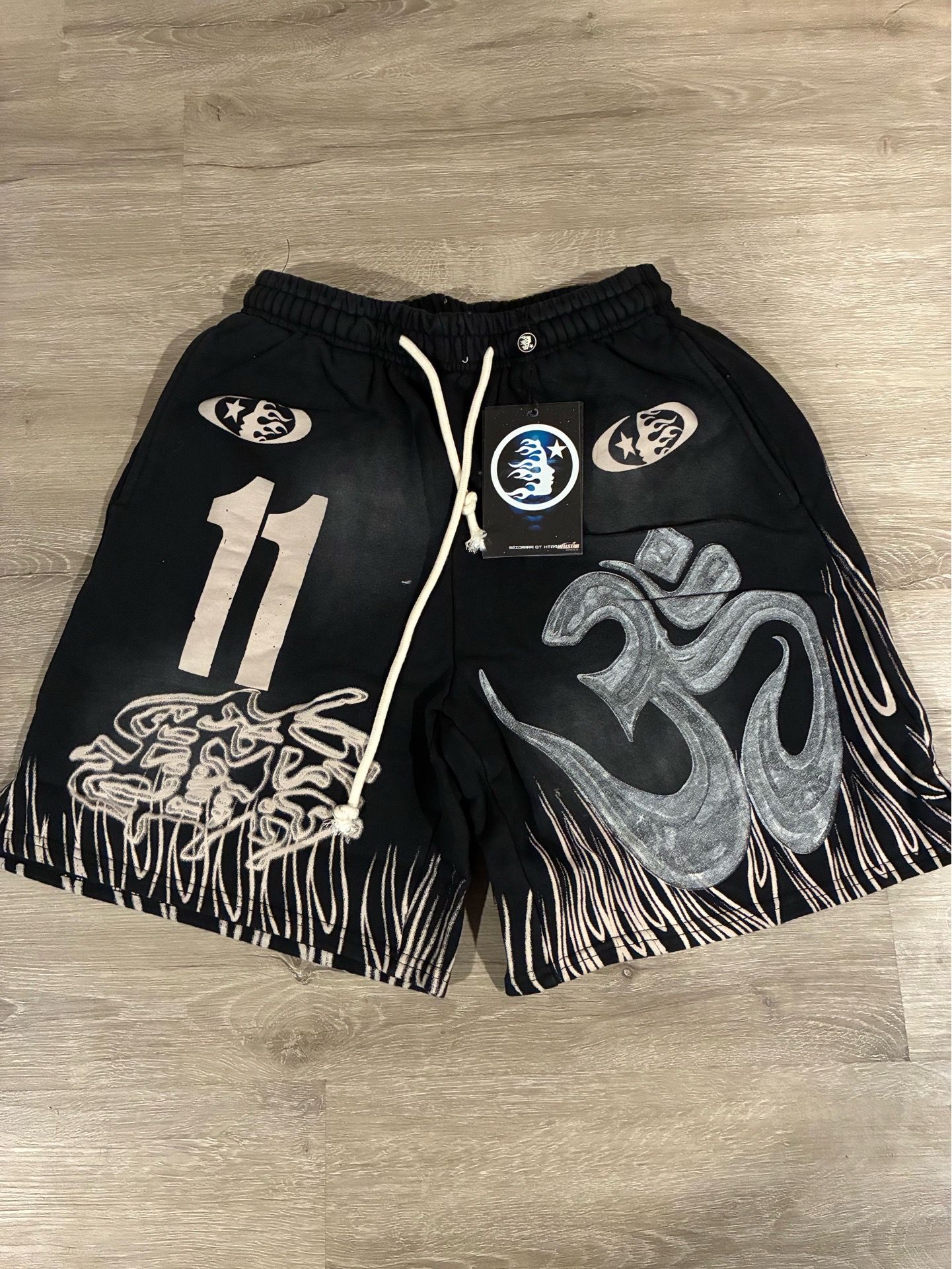 Hellstar shorts size medium