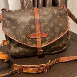 Authentic Louis Vuitton Saumur 