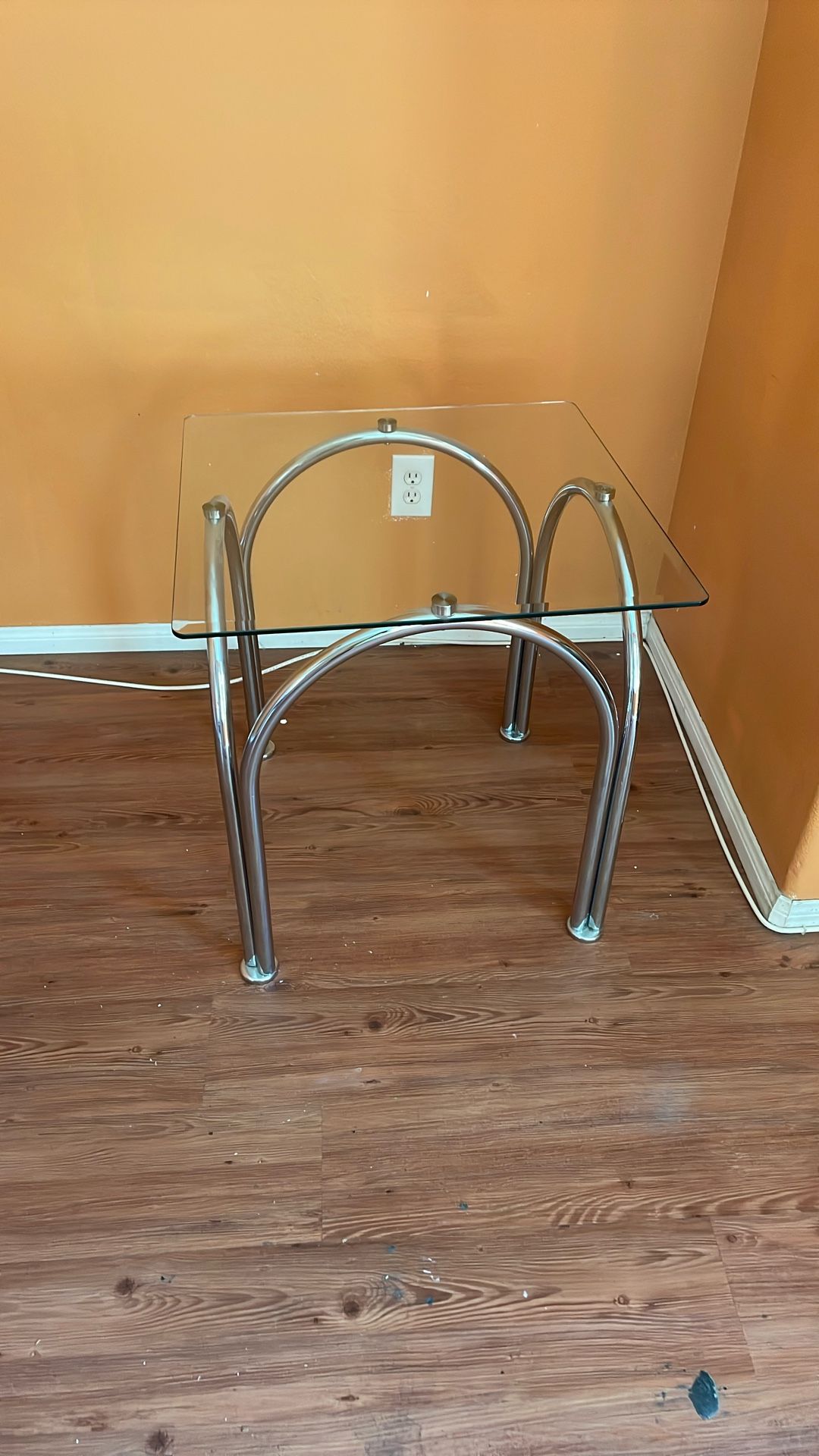 2 Tables