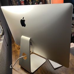 iMac Retina 5k  27” like new