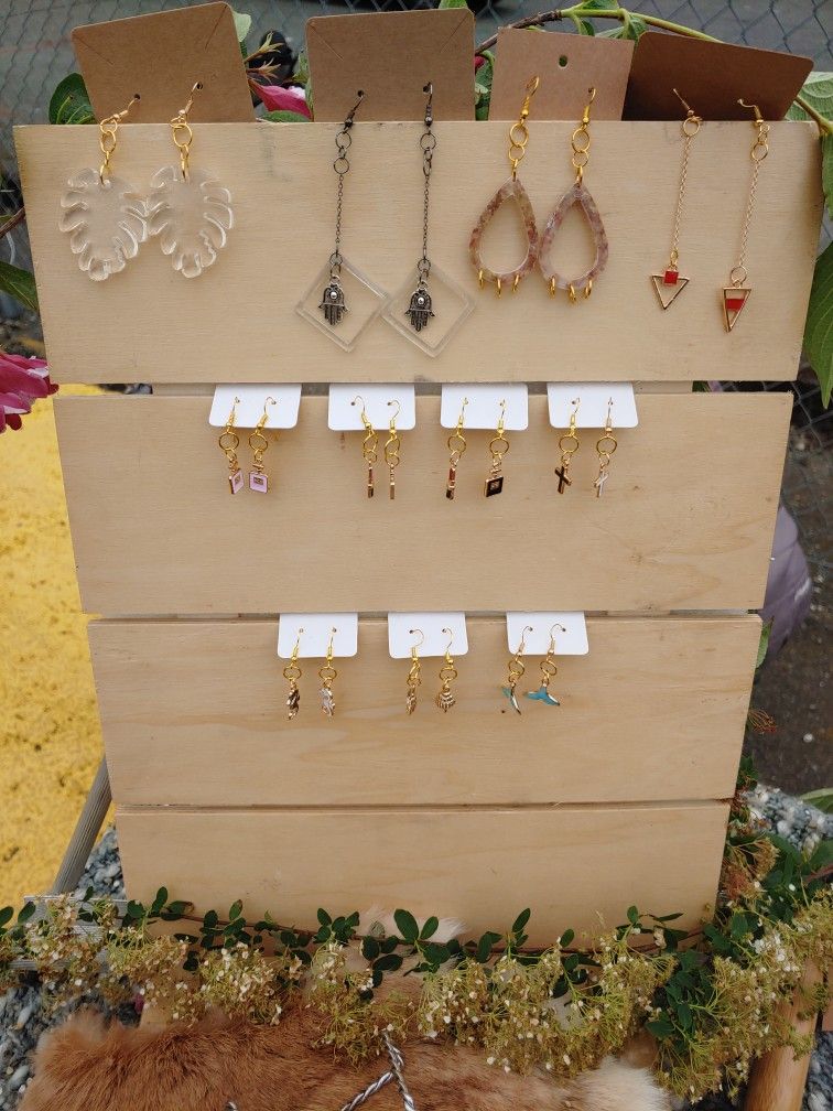 Resin Art and Jewelry 