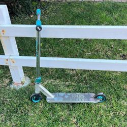 Silver Trick Scooter