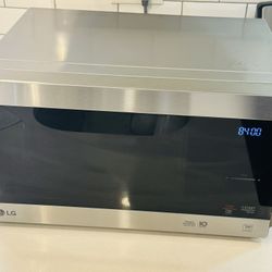 Lg Microwave With Smart Inverter & Easy Clean